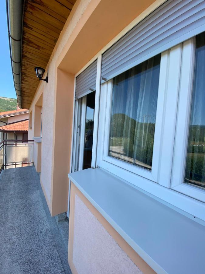 Apartamento Apartman “Iva” Drvar Exterior foto